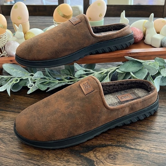 Dreamfoam house slippers | size Medium US 9/10 - Picture 1 of 6